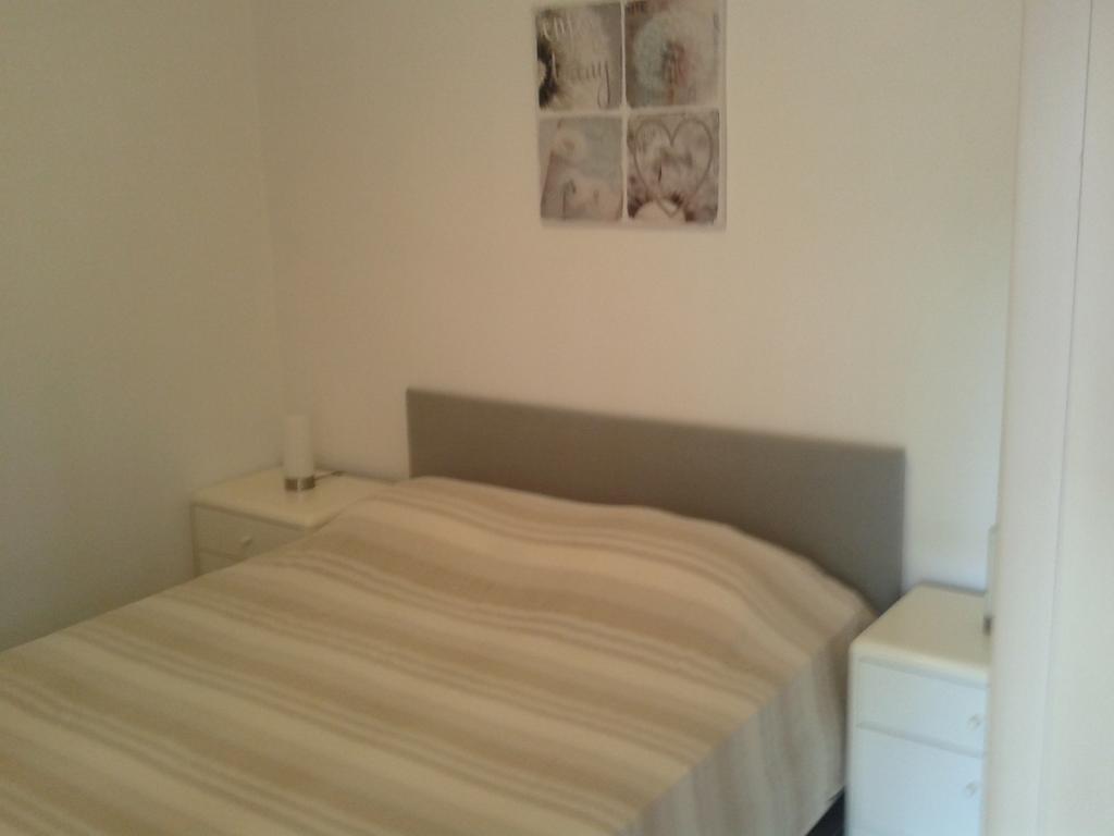 Apartment Melani Pula Buitenkant foto