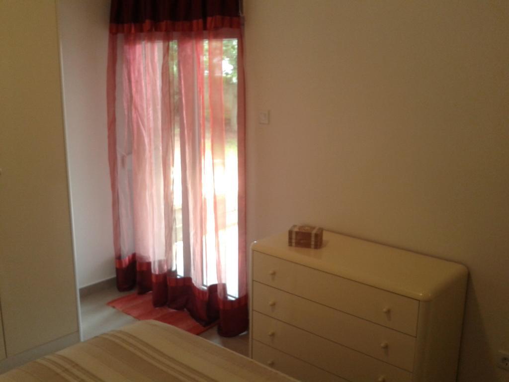 Apartment Melani Pula Buitenkant foto