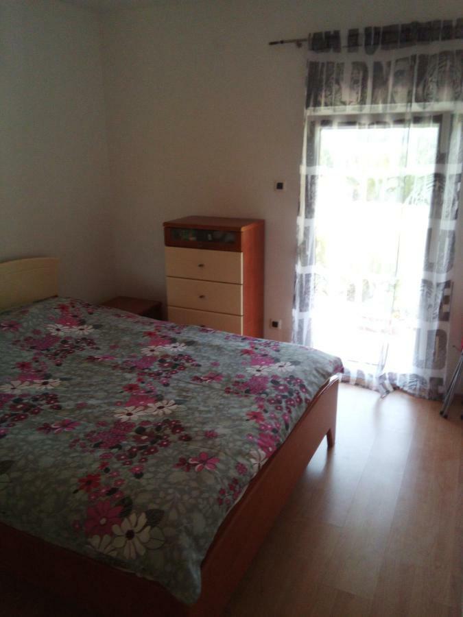 Apartment Melani Pula Buitenkant foto